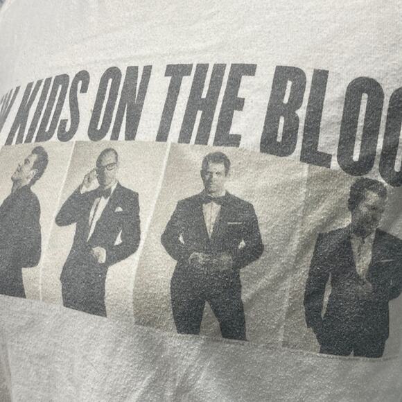 New Kids On The Block NKOTB Womens Medium The Package North American Tour Tee - Picture 2 of 4